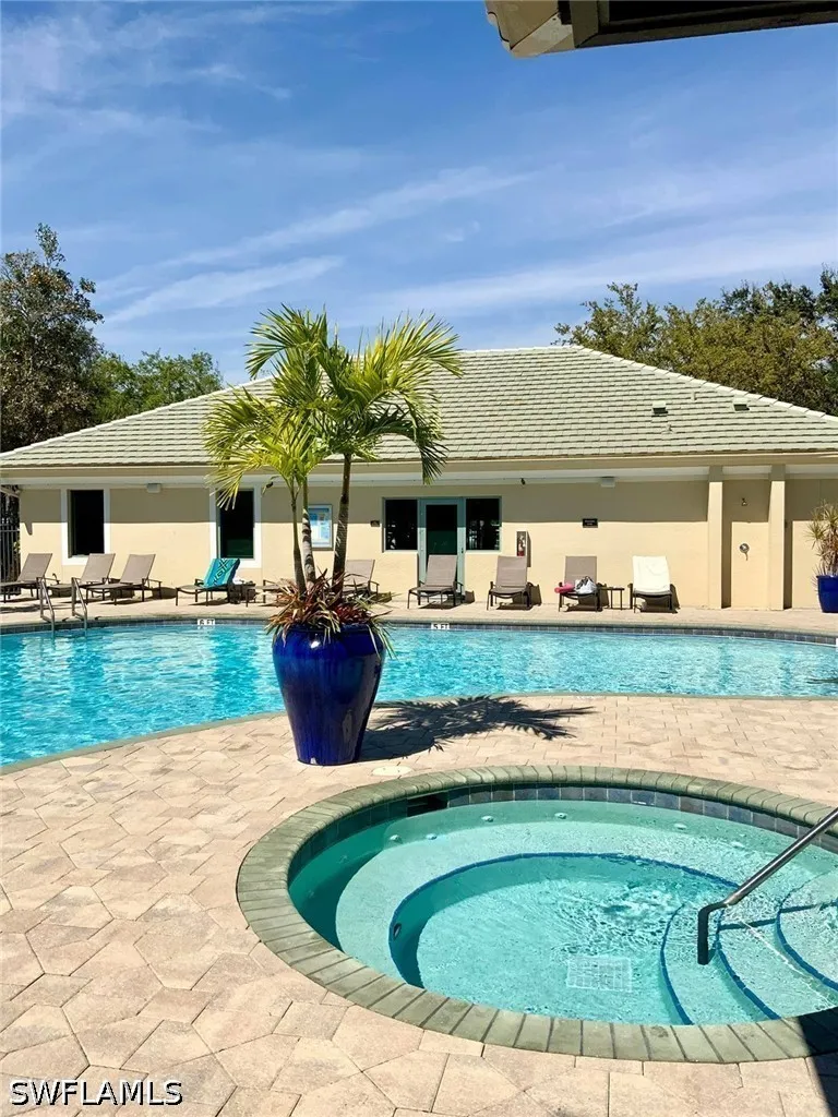 Laurel Greens Lane S #102 Naples, FL 34119