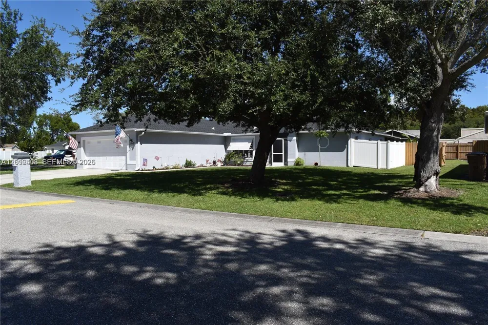 15639 SPRING LINE LN Fort Myers, FL 33905