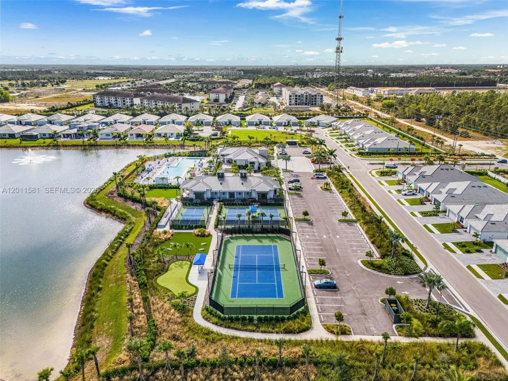 9087 Kite Ln Naples, FL 34114