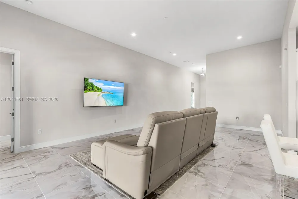 9087 Kite Ln Naples, FL 34114