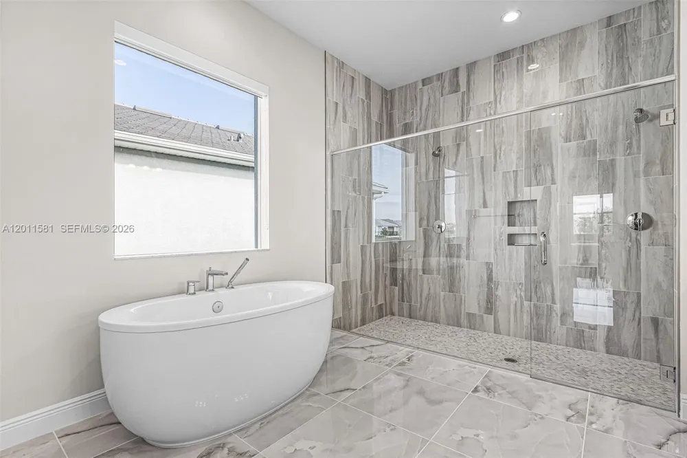 9087 Kite Ln Naples, FL 34114