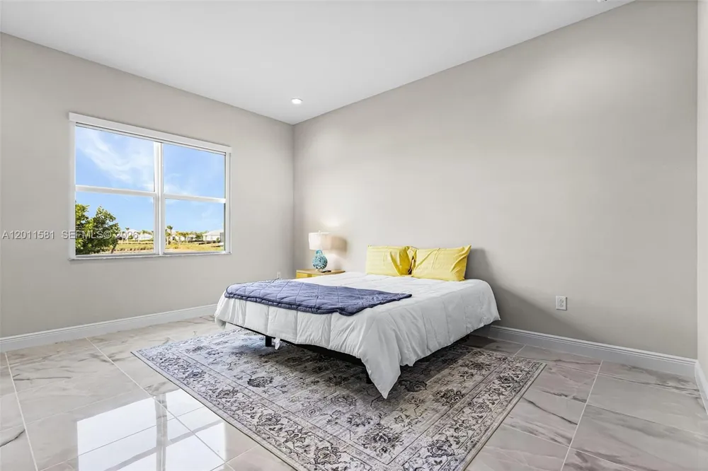 9087 Kite Ln Naples, FL 34114