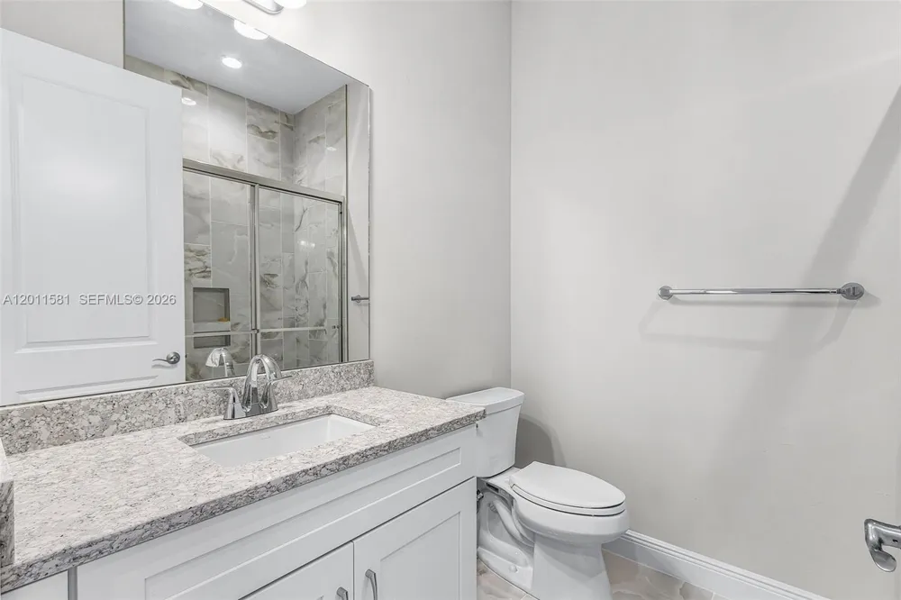 9087 Kite Ln Naples, FL 34114