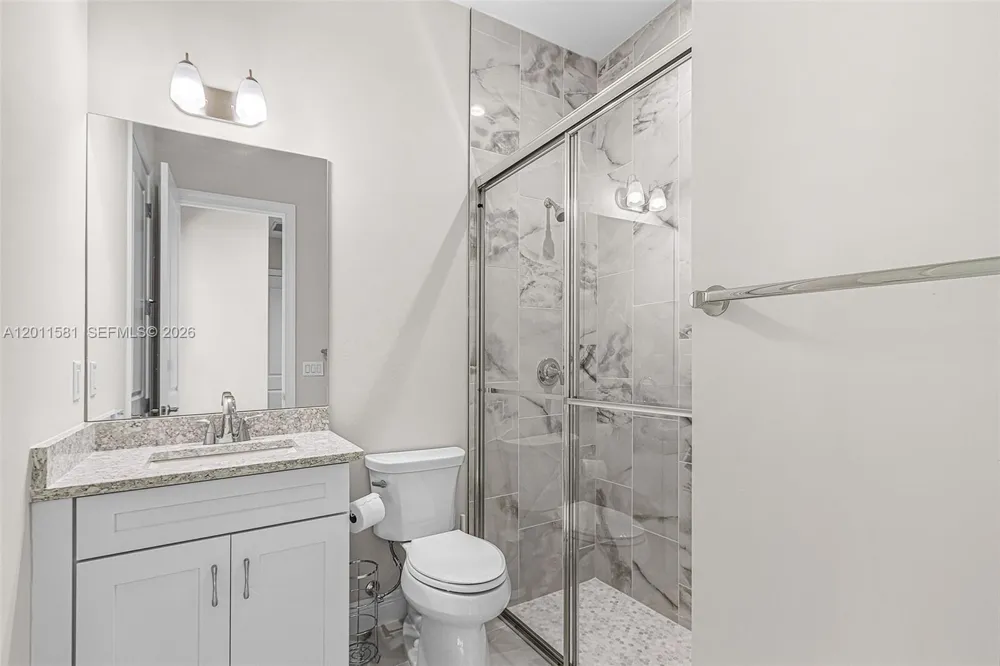 9087 Kite Ln Naples, FL 34114