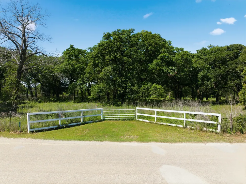 1187 Hcr 2200 Aquilla, TX 76622