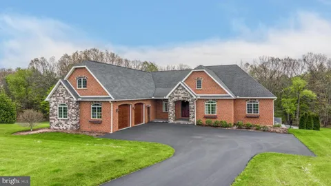 156 BROTHERS COURT