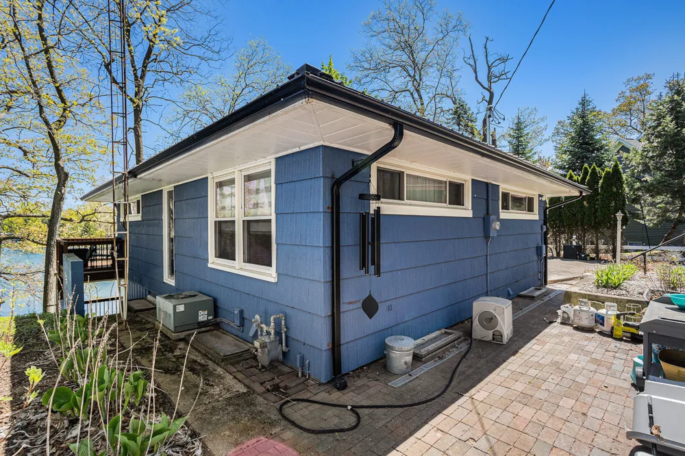 13872 Fineview Bluff Drive Johnstown Township, MI 49017