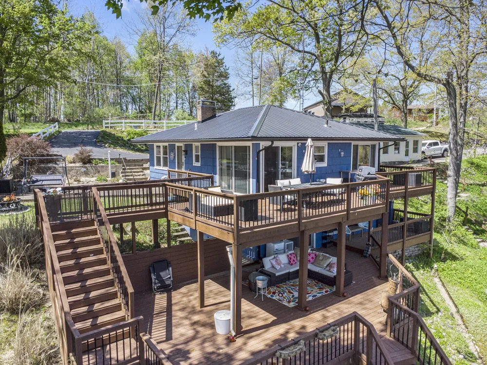13872 Fineview Bluff Drive Johnstown Township, MI 49017