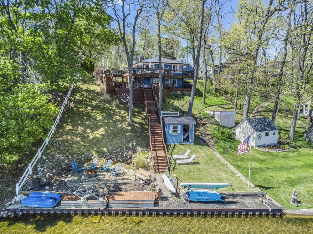 13872 Fineview Bluff Drive Johnstown Township, MI 49017