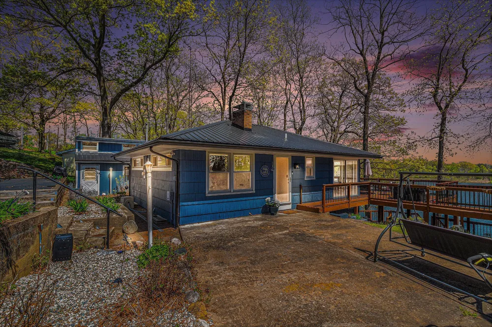 13872 Fineview Bluff Drive Johnstown Township, MI 49017