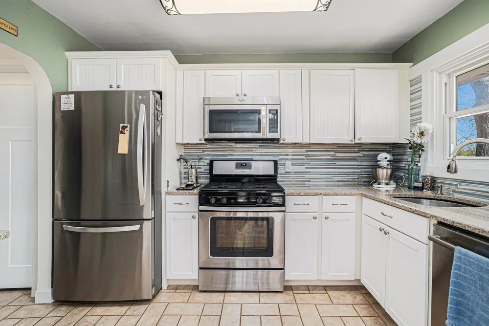 13872 Fineview Bluff Drive Johnstown Township, MI 49017
