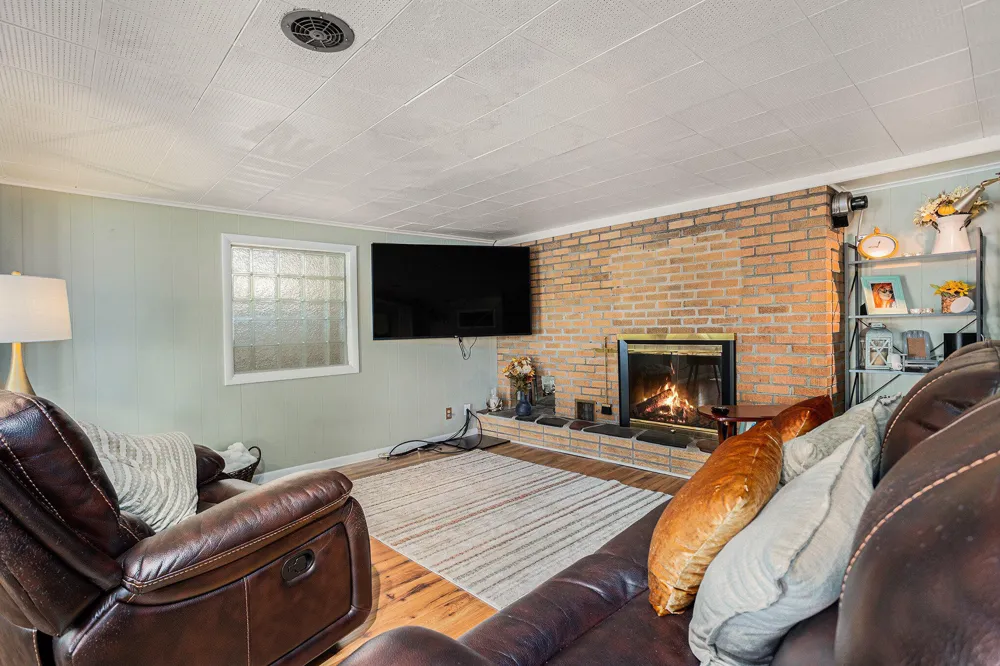 13872 Fineview Bluff Drive Johnstown Township, MI 49017