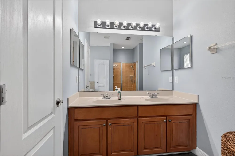 23626 VALDERAMA LANE Sorrento, FL 32776
