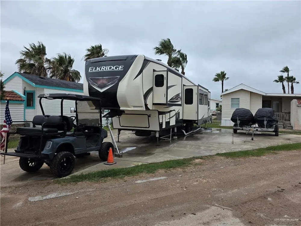 411 Sun Dial Circle Port Isabel, TX 78578