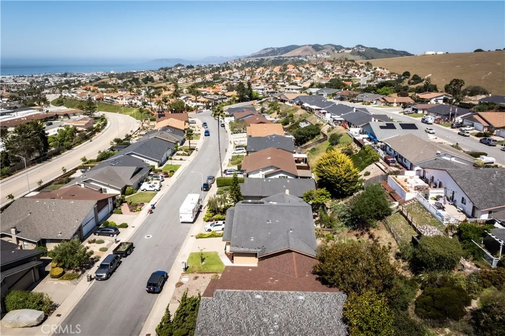 762 White Oak Blvd Pismo Beach, CA 93449