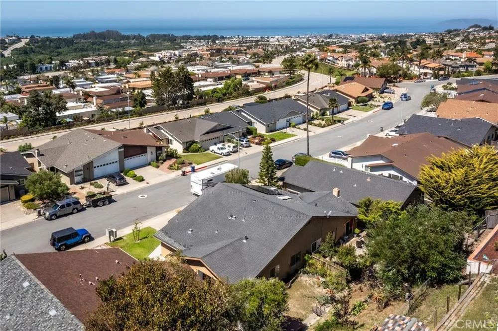 762 White Oak Blvd Pismo Beach, CA 93449