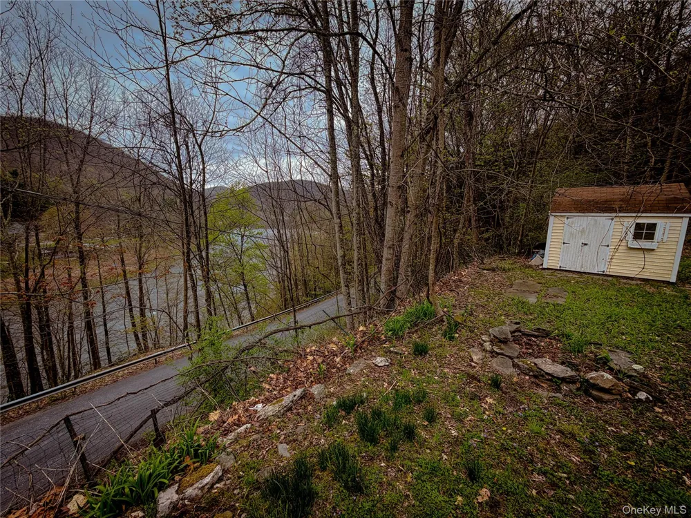 322 Peas Eddy Road Hancock, NY 13783