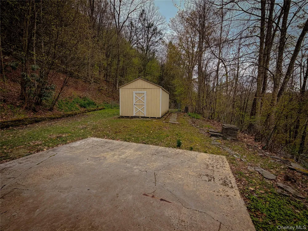 322 Peas Eddy Road Hancock, NY 13783
