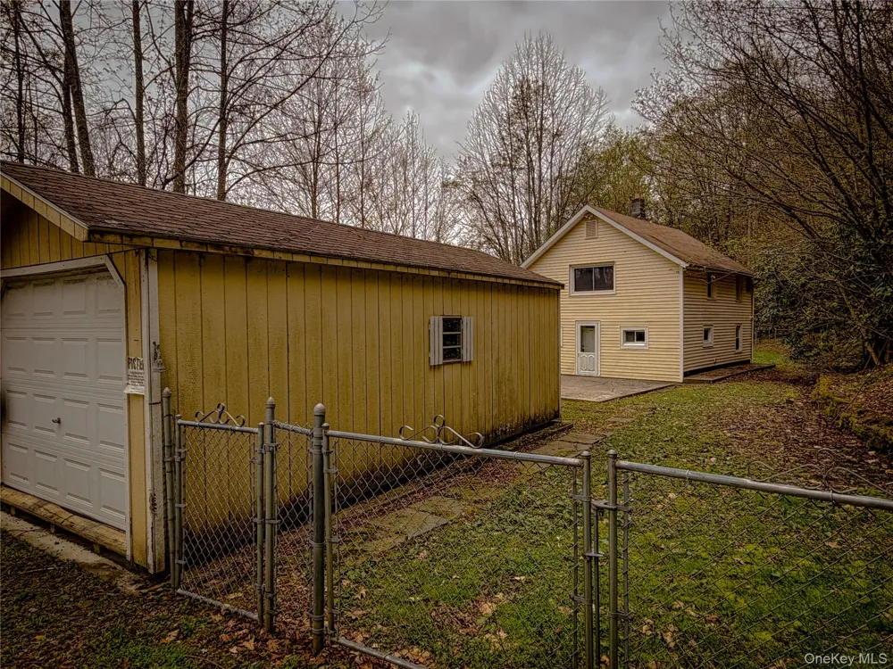322 Peas Eddy Road Hancock, NY 13783
