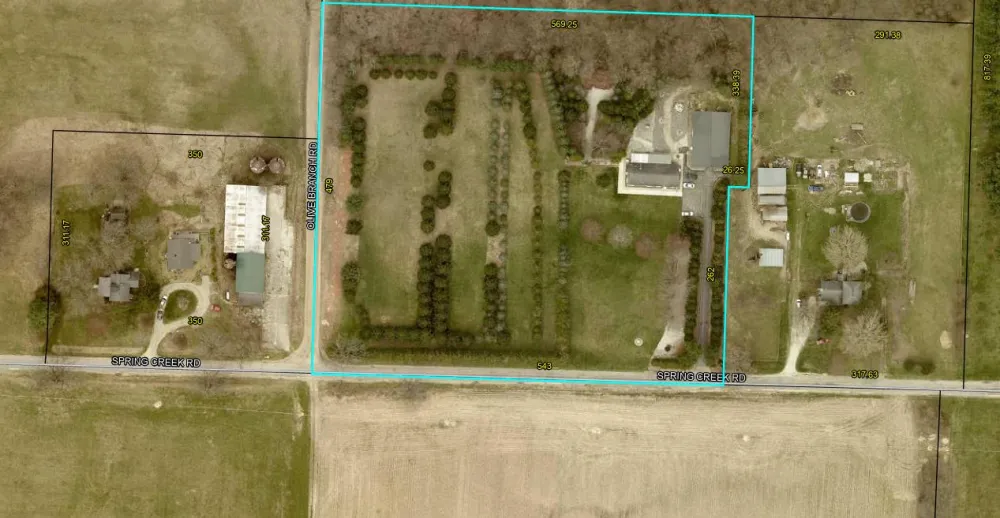 5251 Spring Creek Road Three Oaks, MI 49128