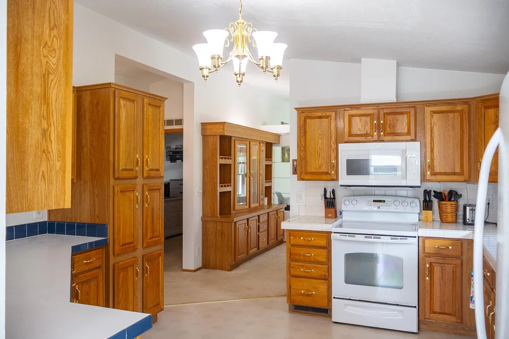 5251 Spring Creek Road Three Oaks, MI 49128