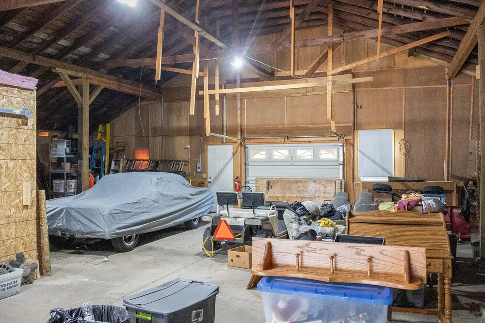 5251 Spring Creek Road Three Oaks, MI 49128