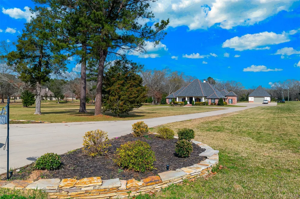 301 Easton Pvt Drive Stonewall, LA 71078