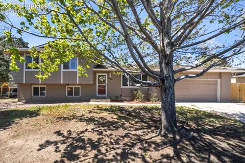 6060 Flintridge Drive