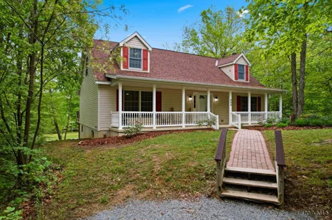 884 Waynoka Dr