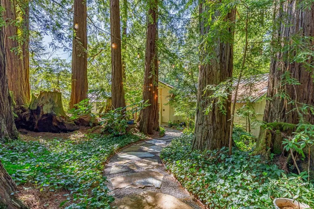 1100 Old La Honda Road Woodside, CA 94062