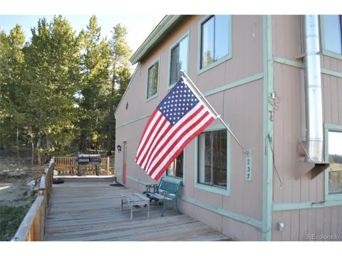 237 Foxtail Court
