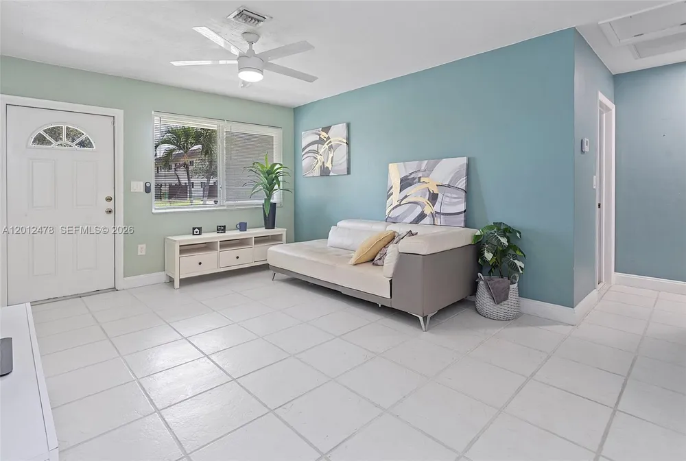 1817 NW 60th Ave #G Sunrise, FL 33313
