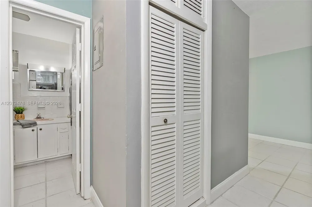 1817 NW 60th Ave #G Sunrise, FL 33313