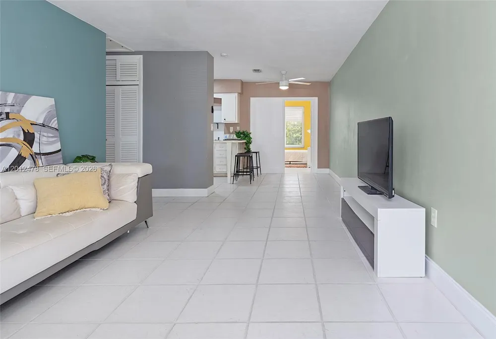 1817 NW 60th Ave #G Sunrise, FL 33313