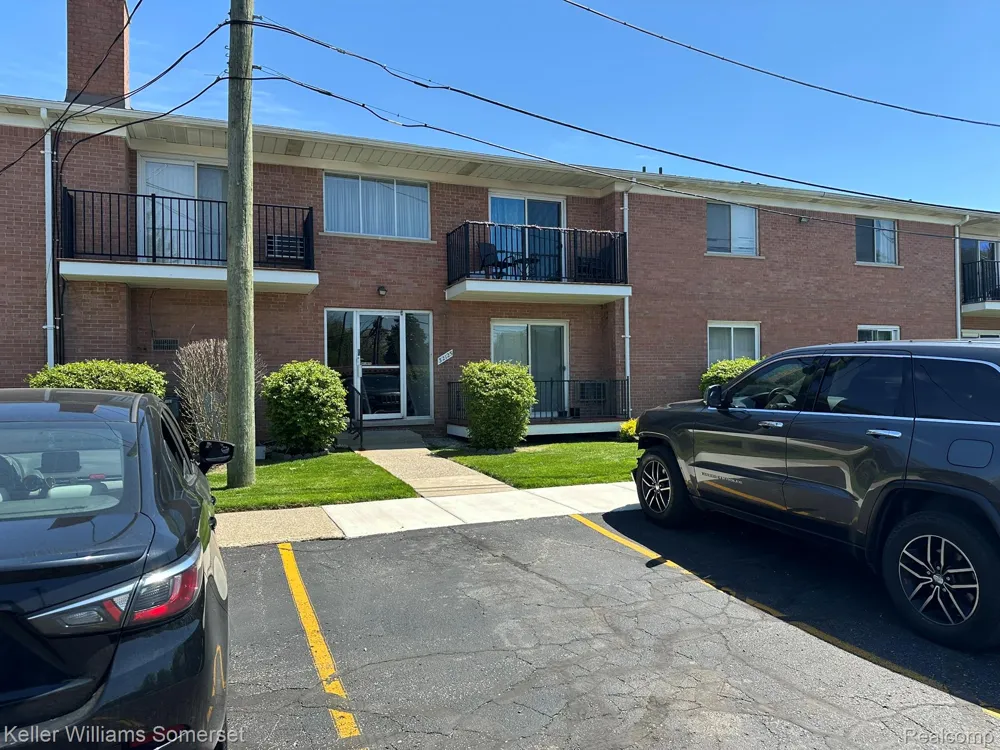 32125 Beaconsfield Street #39 Roseville City, MI 48066