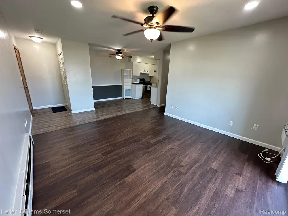 32125 Beaconsfield Street #39 Roseville City, MI 48066