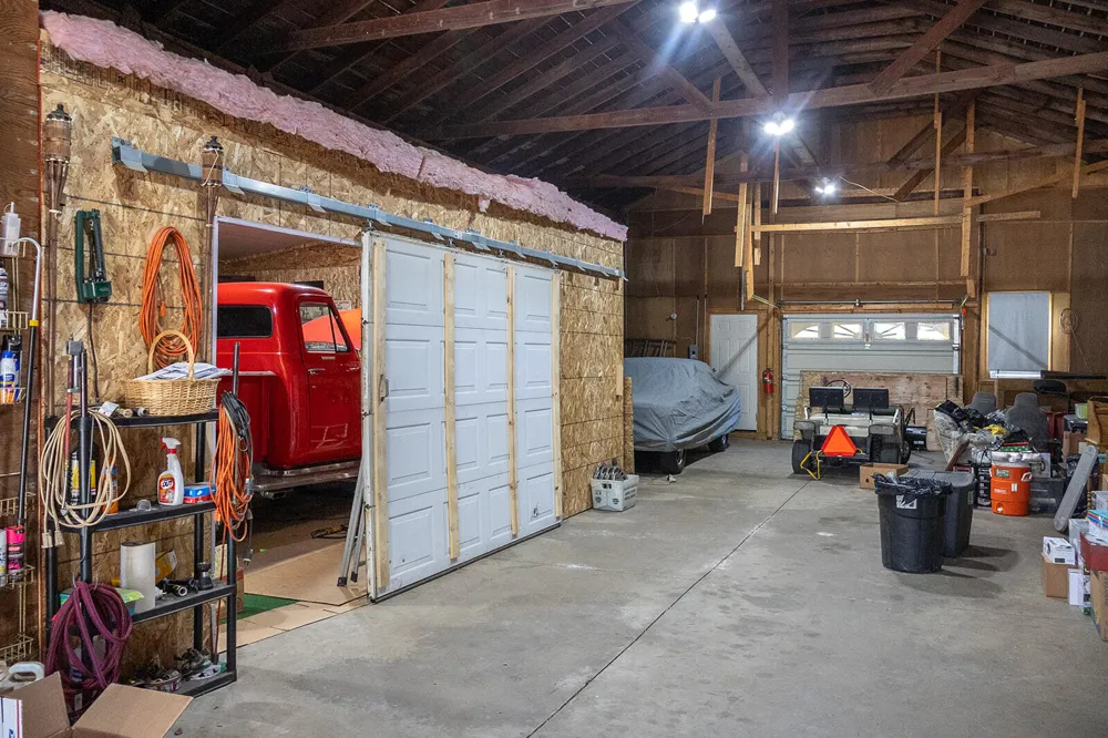 5251 Spring Creek Road Three Oaks Township, MI 49128