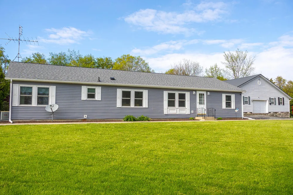 5251 Spring Creek Road Three Oaks Township, MI 49128