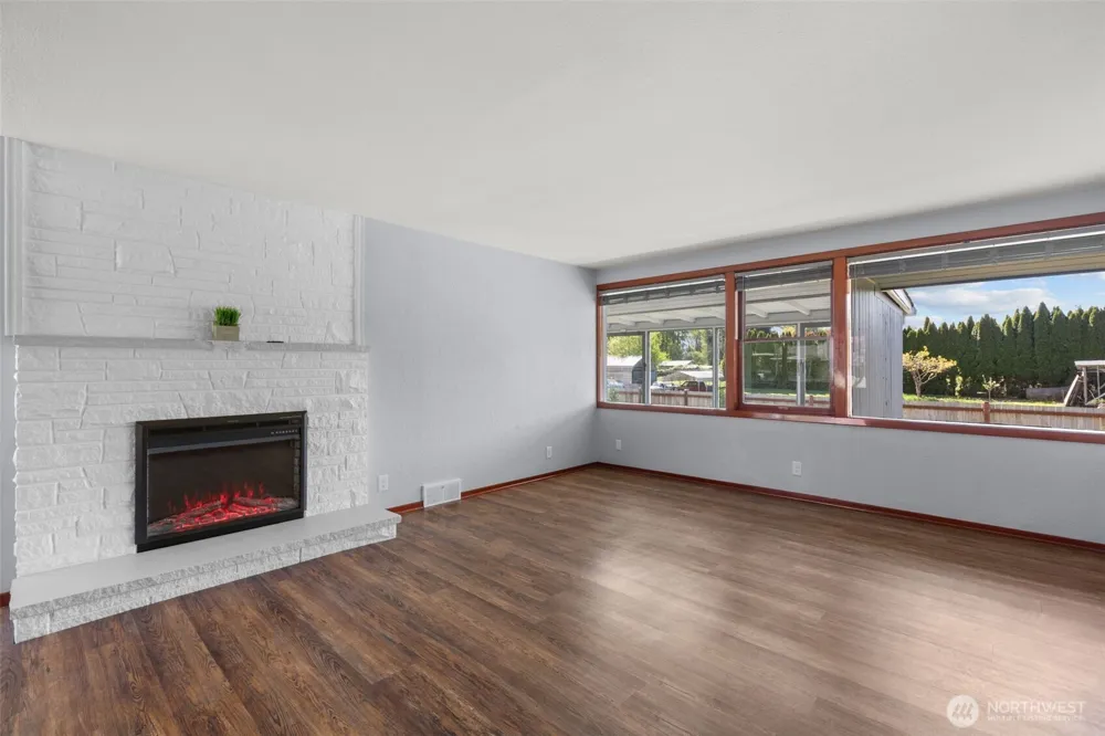 15108 74th Street E Sumner, WA 98390