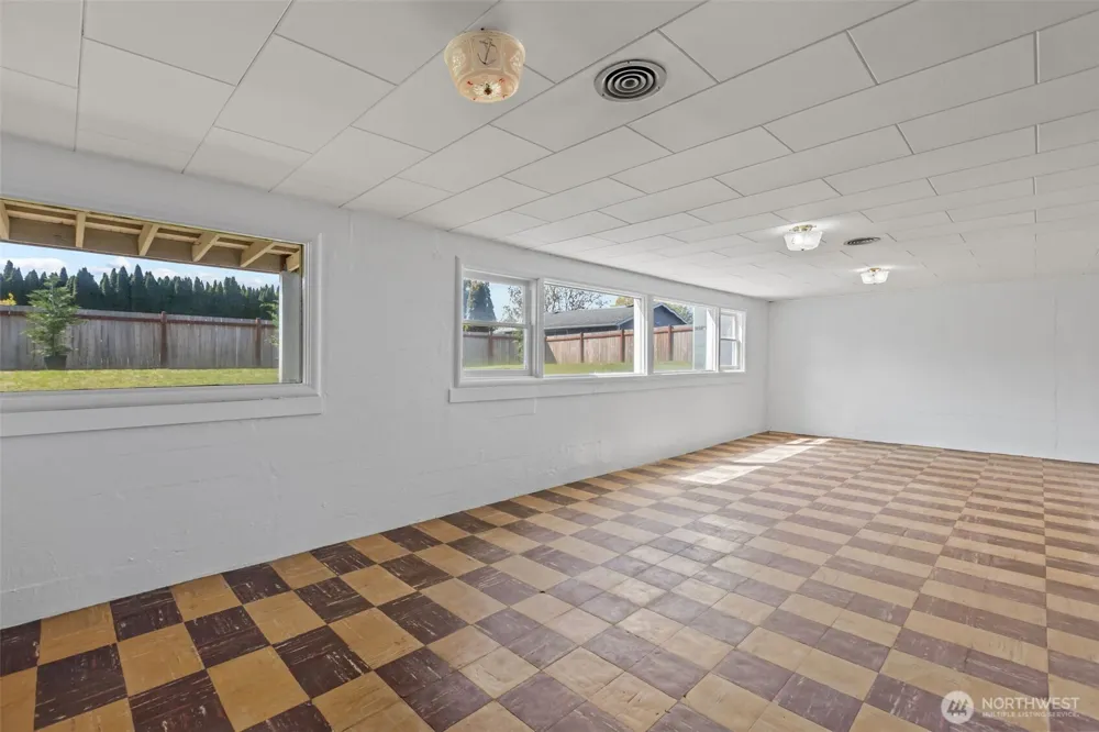 15108 74th Street E Sumner, WA 98390