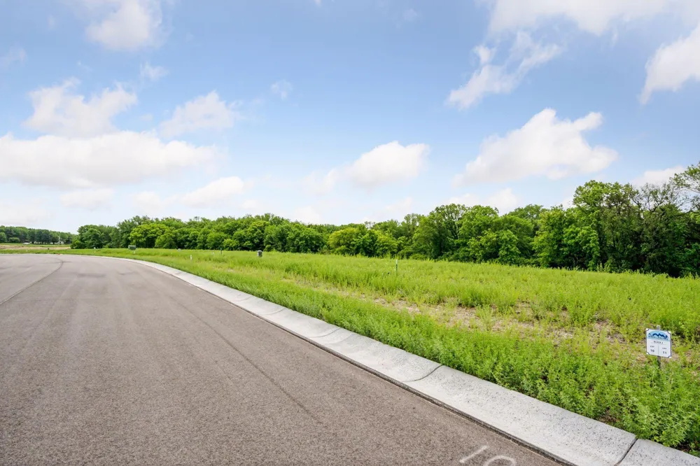 2663 Weston Way Hanover, MN 55341