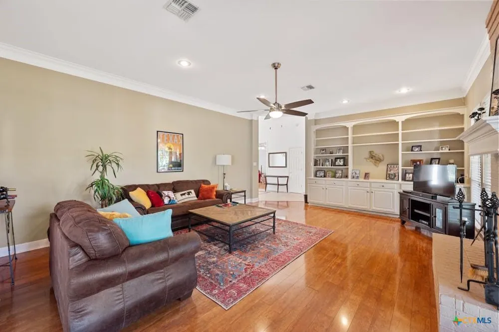 1100 Appalachian Trail San Marcos, TX 78666