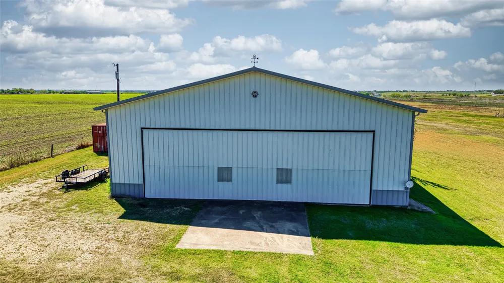 1005 E Buttercup Road Taylor, TX 76574