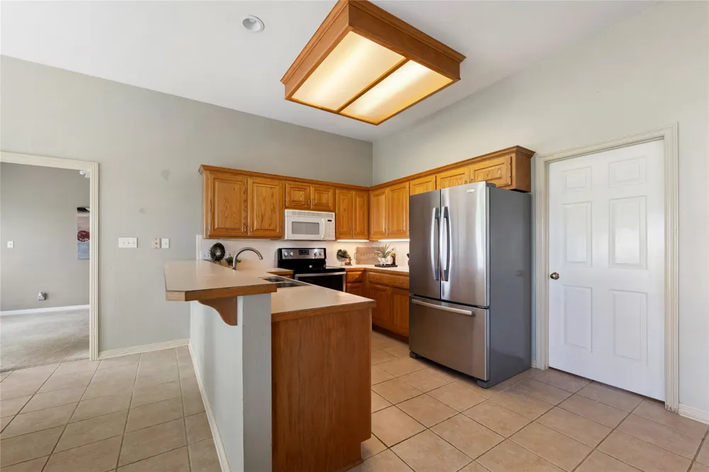 1005 E Buttercup Road Taylor, TX 76574