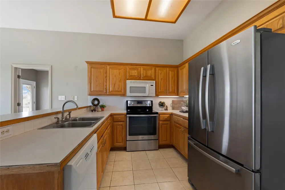 1005 E Buttercup Road Taylor, TX 76574