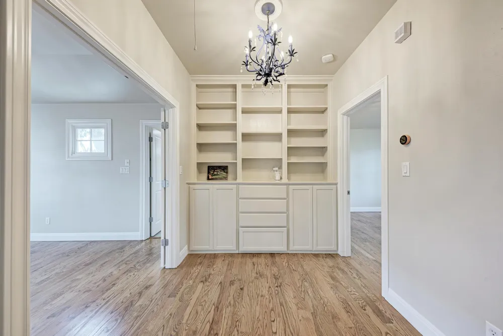 2308 Forest Avenue Austin, TX 78704