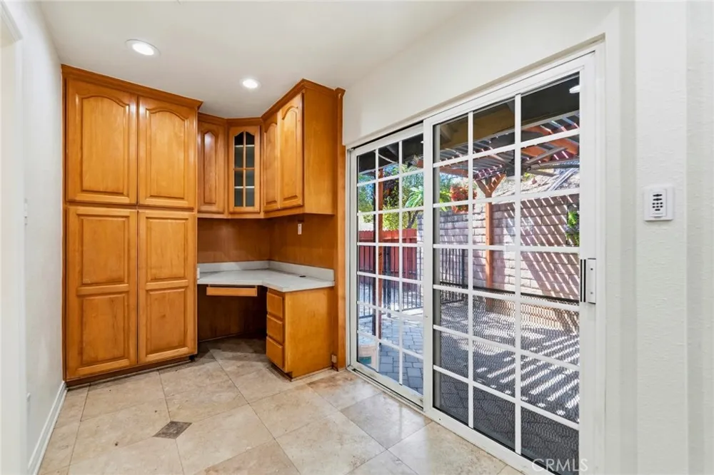 6489 Alta Gracia Tujunga, CA 91042