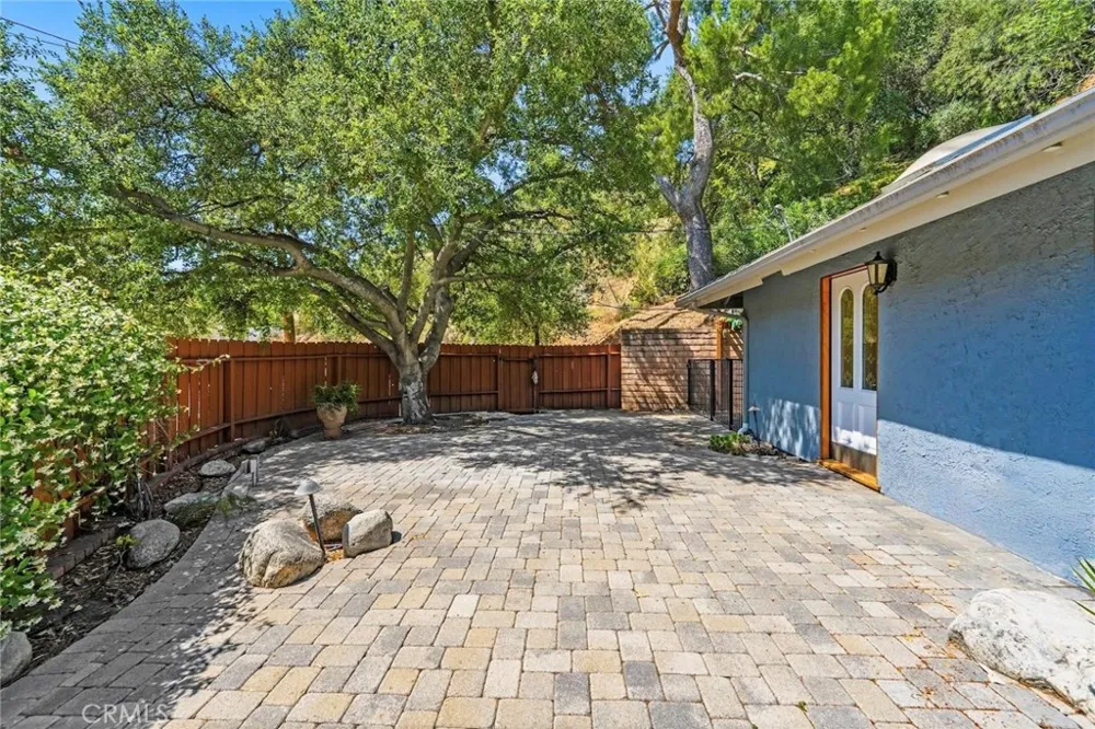 6489 Alta Gracia Tujunga, CA 91042