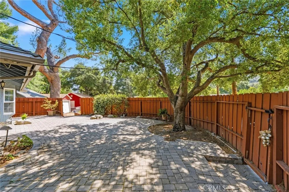 6489 Alta Gracia Tujunga, CA 91042