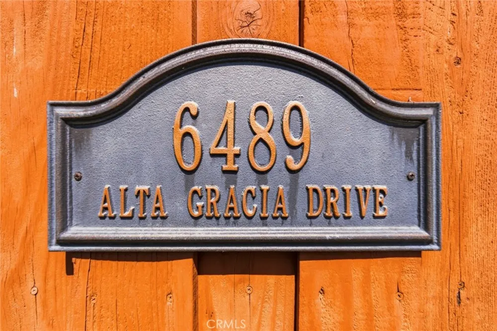 6489 Alta Gracia Tujunga, CA 91042